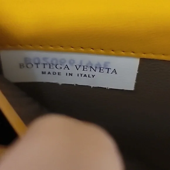 - Bottega Veneta yellow Zippy wallet - Picture 7 of 7